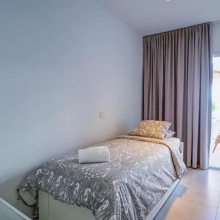Camelot By Hello Homes Apartamento