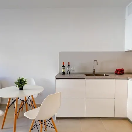 Camelot By Hello Homes Daire Sitges