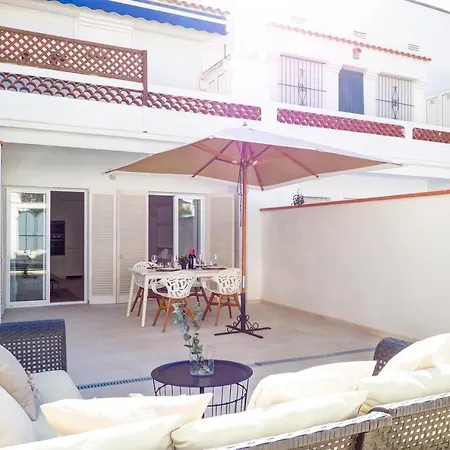 Daire Camelot By Hello Homes